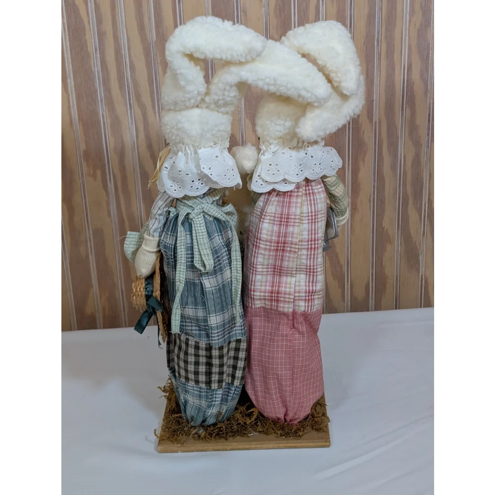 Unbranded Unisex Easter Bunny Family Figurine